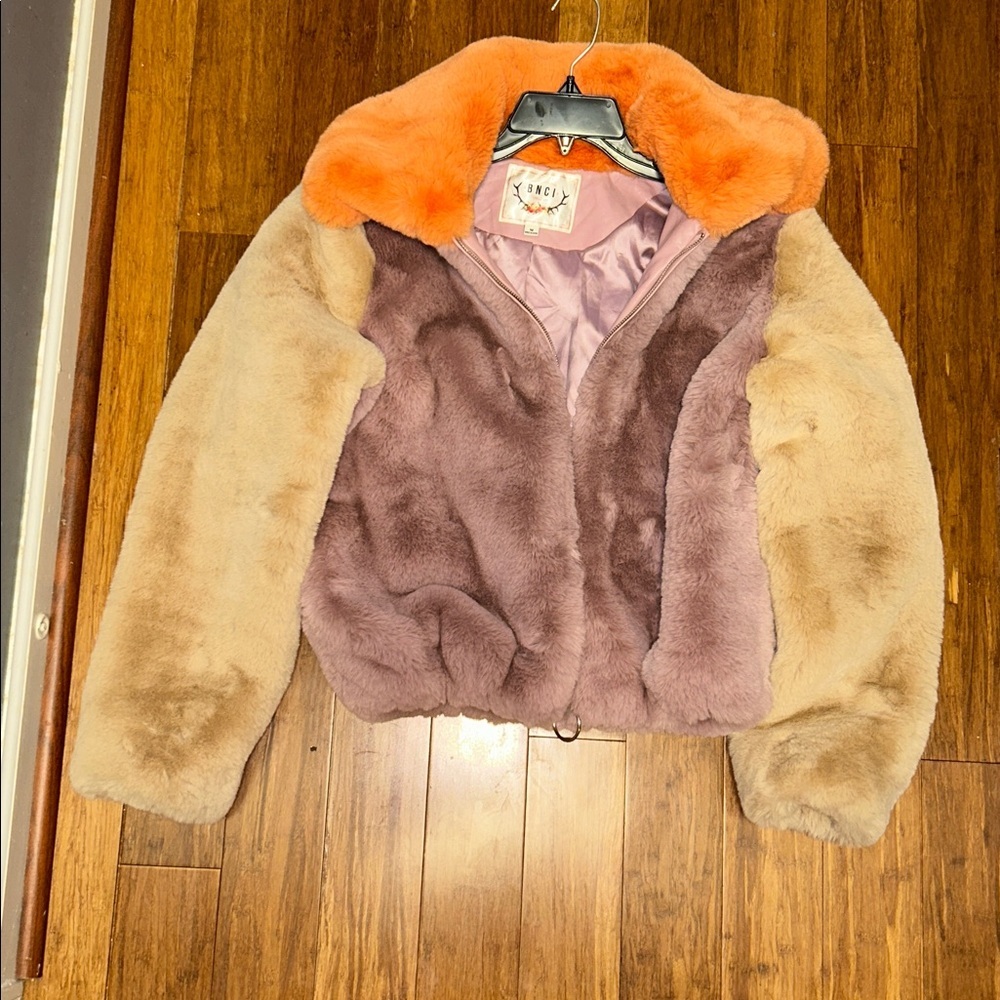Colorblock Faux Fur Jacket Women’s Medium Plush Cropped Statement Coat - Picture 2 of 9